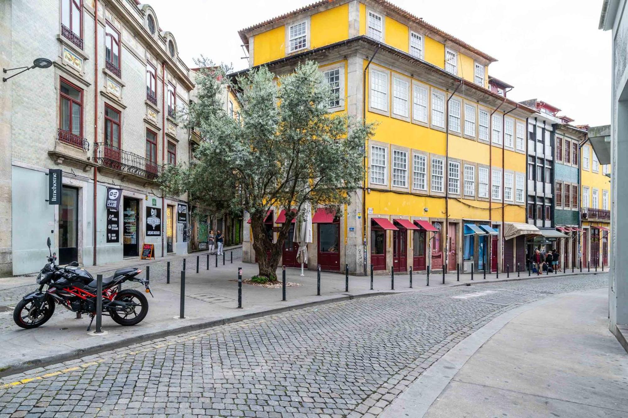 Limehome Porto Rua Das Oliveiras Exterior photo